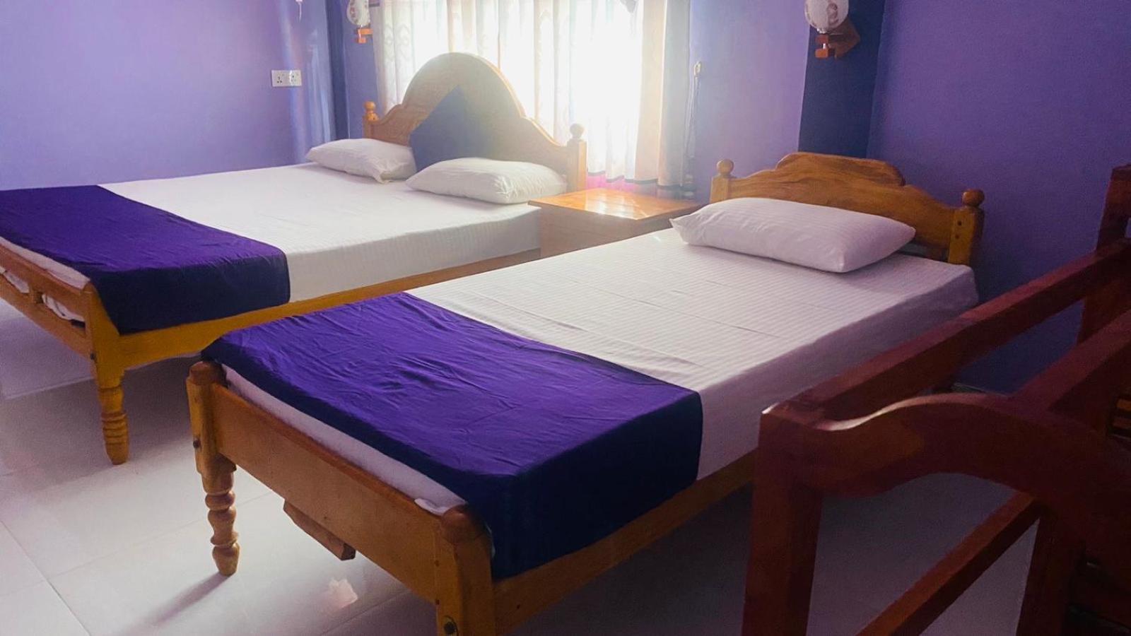 Snp Star Guest House Тринкомале Екстериор снимка