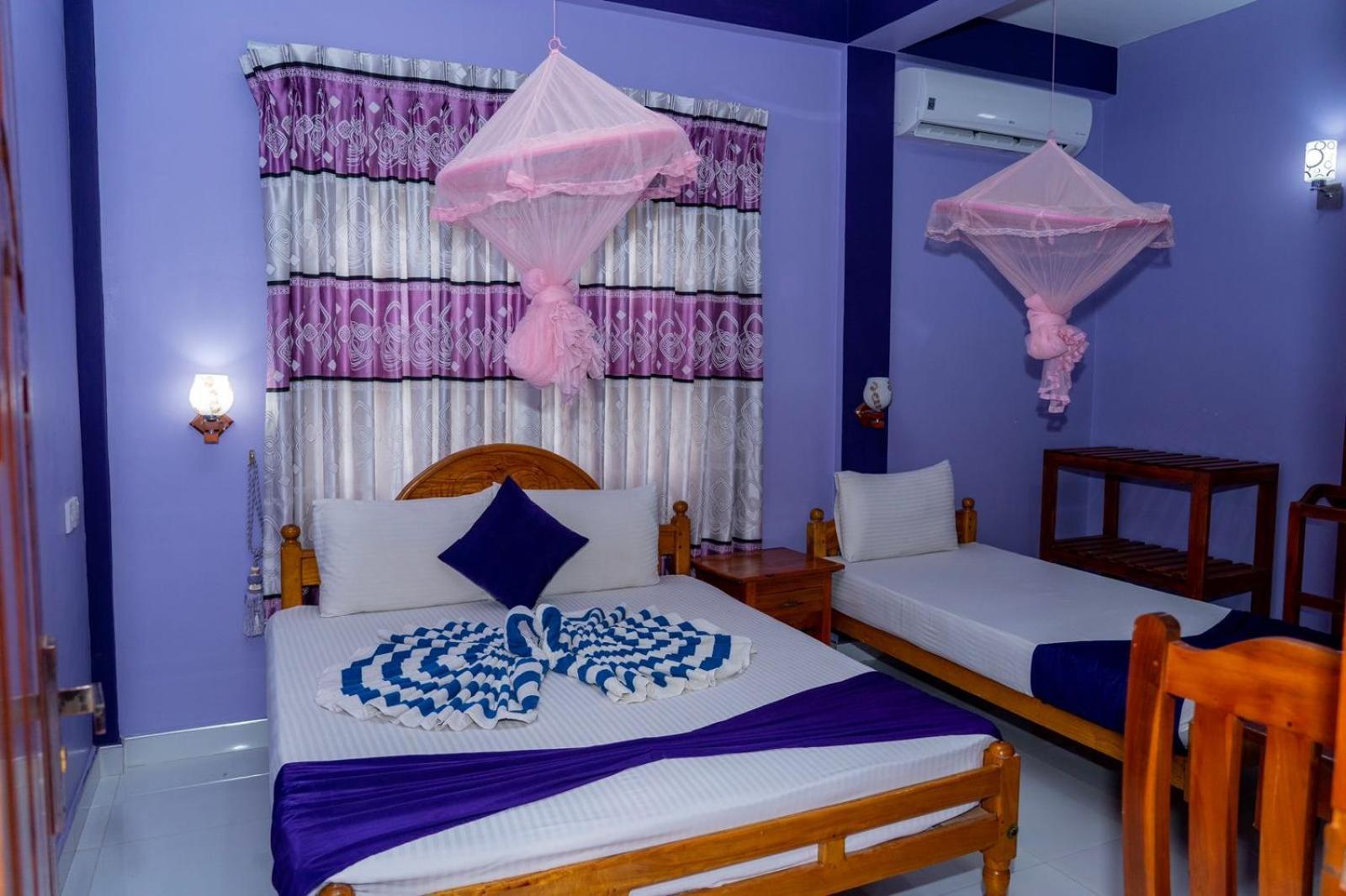Snp Star Guest House Тринкомале Екстериор снимка