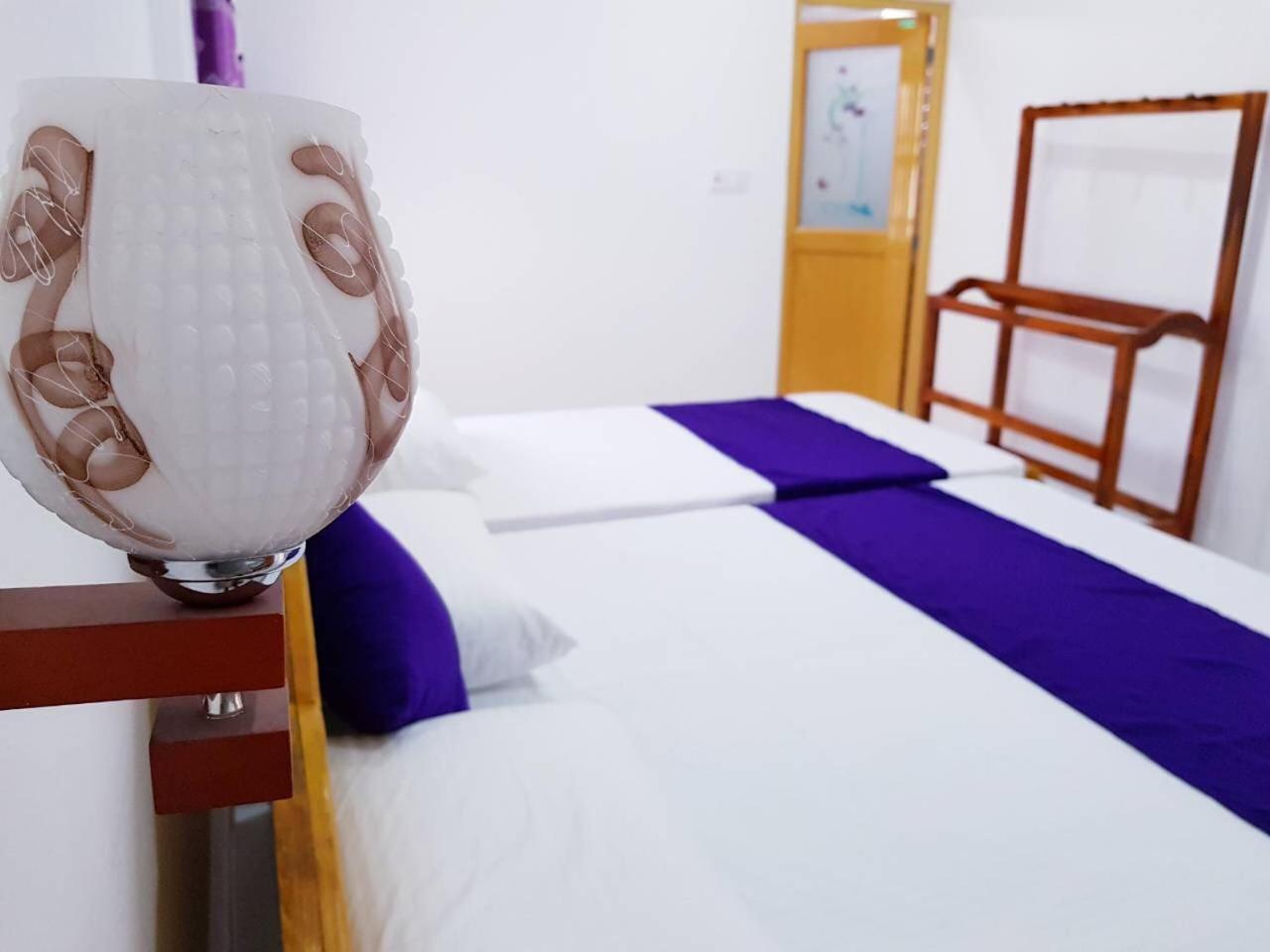 Snp Star Guest House Тринкомале Екстериор снимка